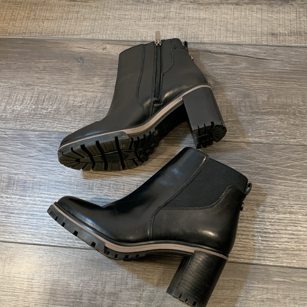 Vince Camuto Dustelie boot size 8.5 - Picture 5 of 9